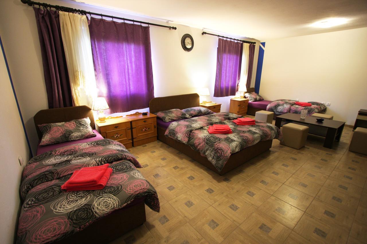 Hostel Topic Banja Luka Eksteriør billede