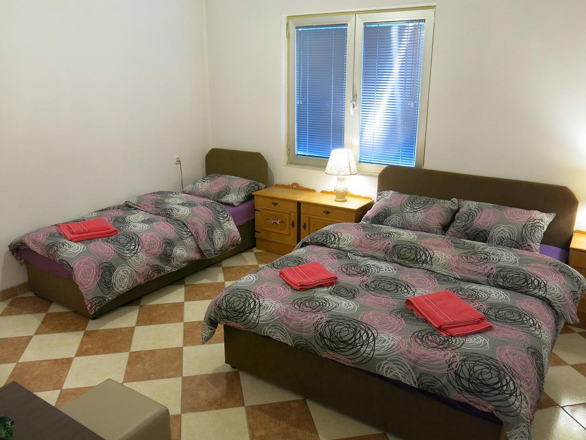 Hostel Topic Banja Luka Eksteriør billede